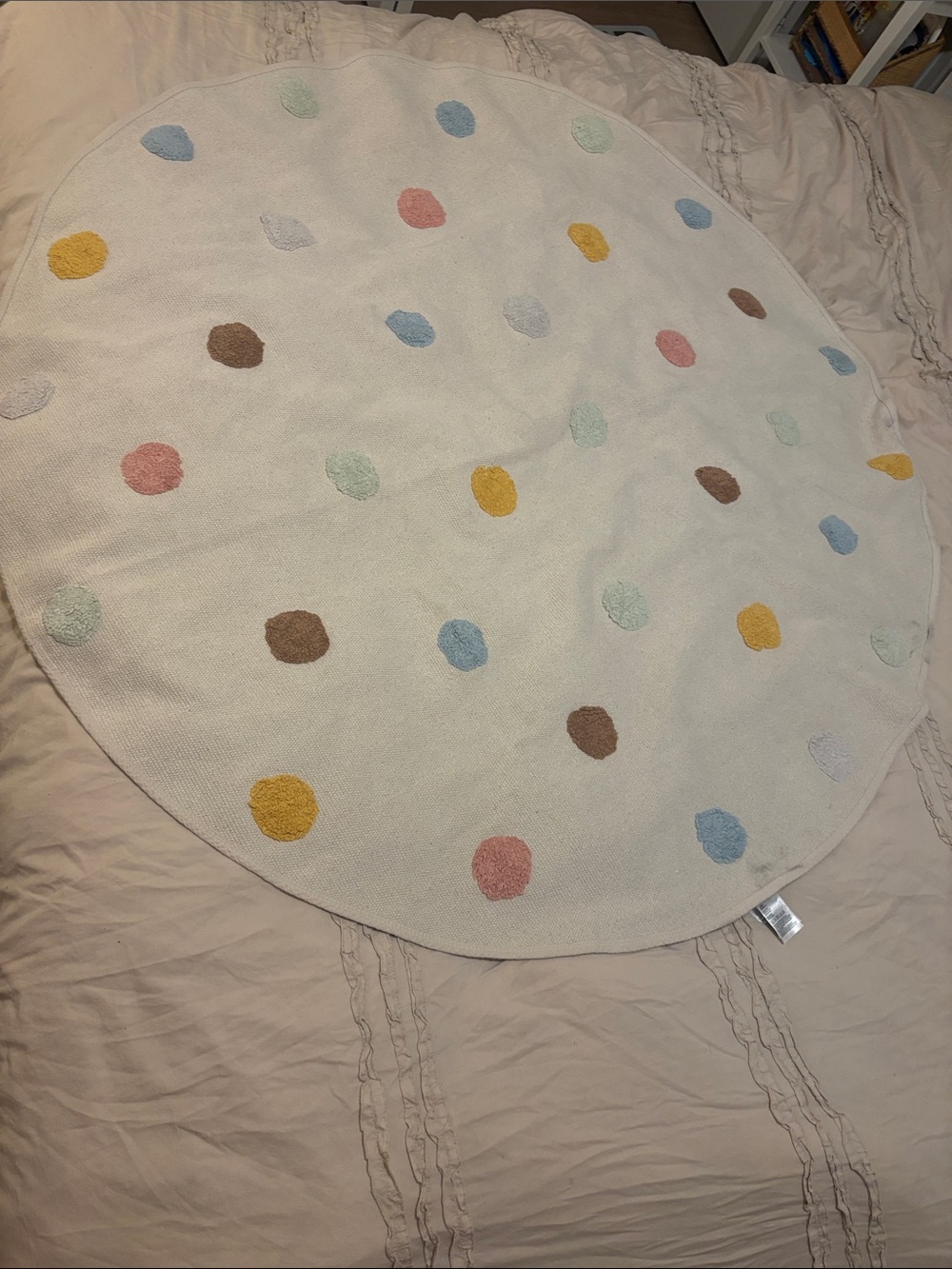 H&M HOME Neutral Cream Round Textured Rug - Picture 4 of 4